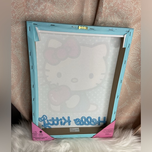 Hello Kitty Wall Decor - Picture 4 of 4